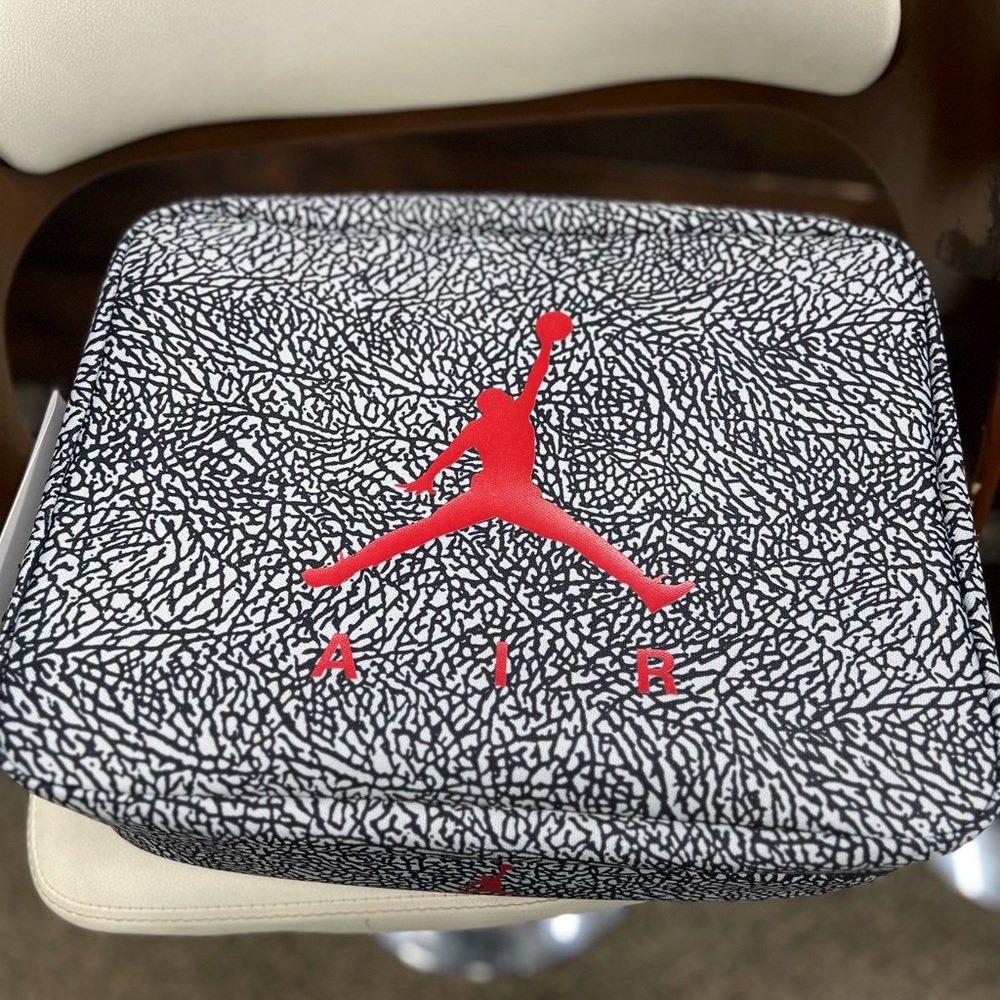 JORDAN SHOE BAG. FREE SAME DAY SHIPPING